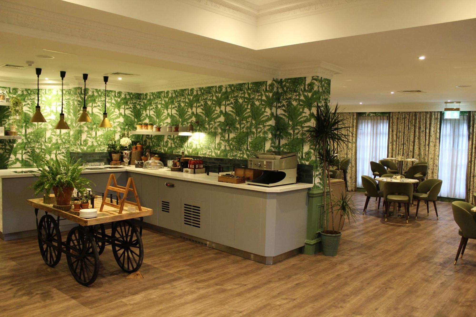 โรงแรมดาวน์ ฮอลล์ คันทรี เฮาส์ Hatfield Heath ภายนอก รูปภาพ