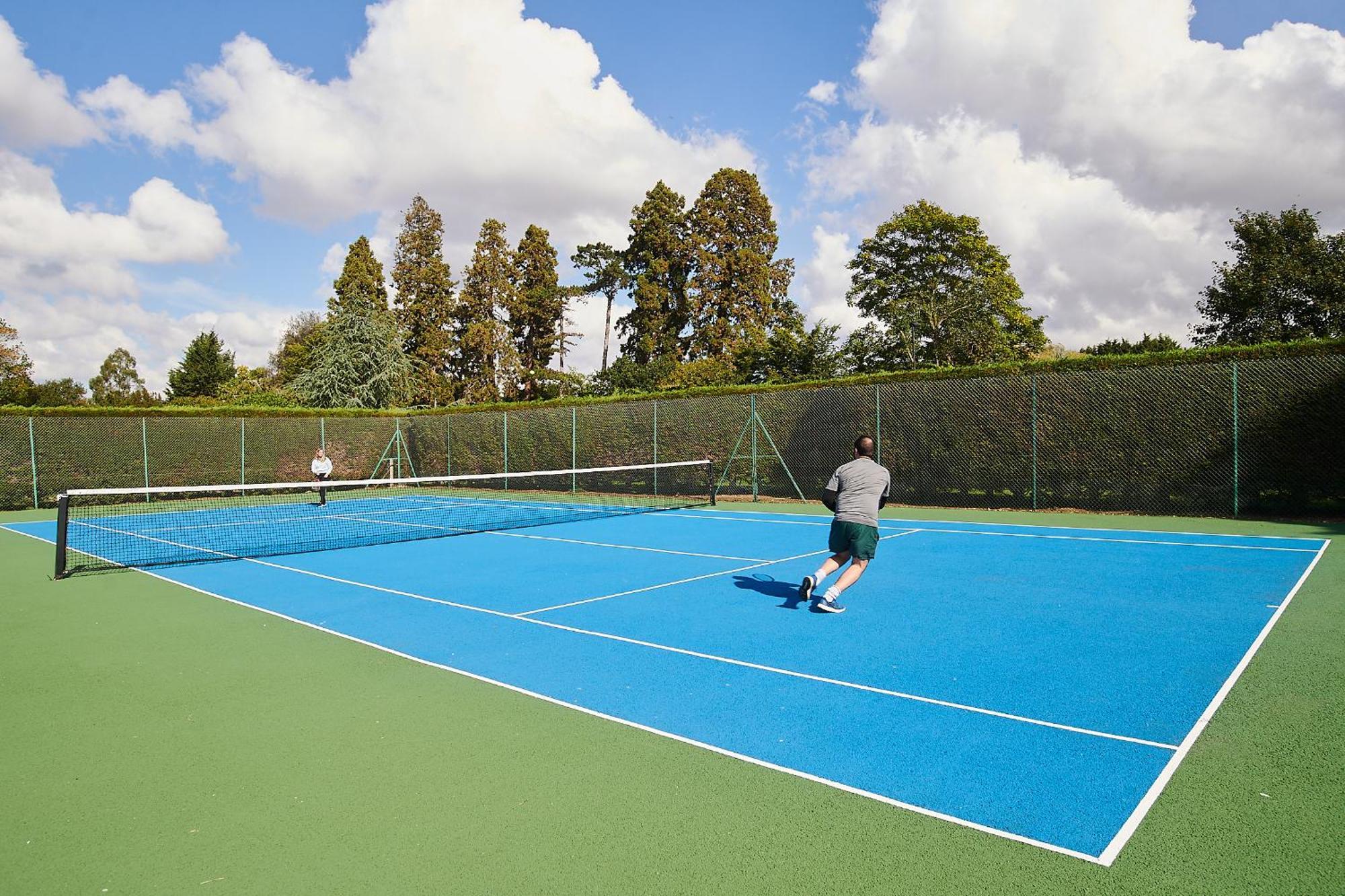 โรงแรมดาวน์ ฮอลล์ คันทรี เฮาส์ Hatfield Heath ภายนอก รูปภาพ